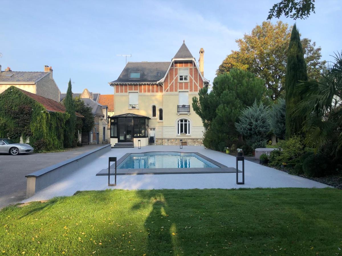 Отель Le Pavillon De Nathalie Isles-sur-Suippe Экстерьер фото